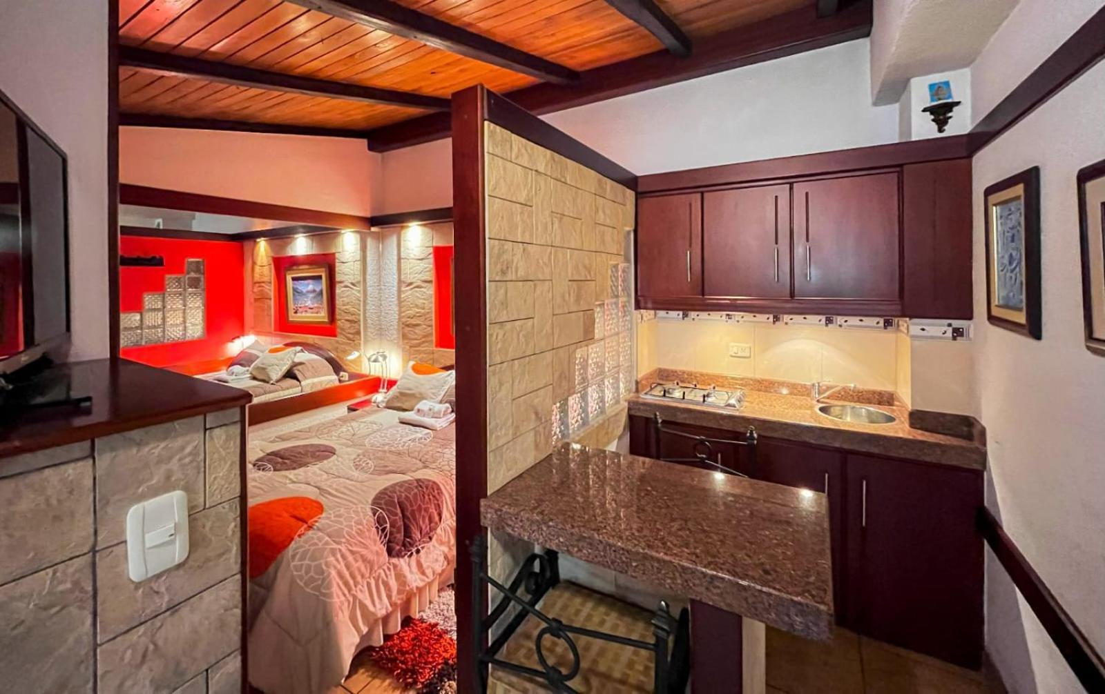 Hotel Rodelu Латакунґа Екстер'єр фото